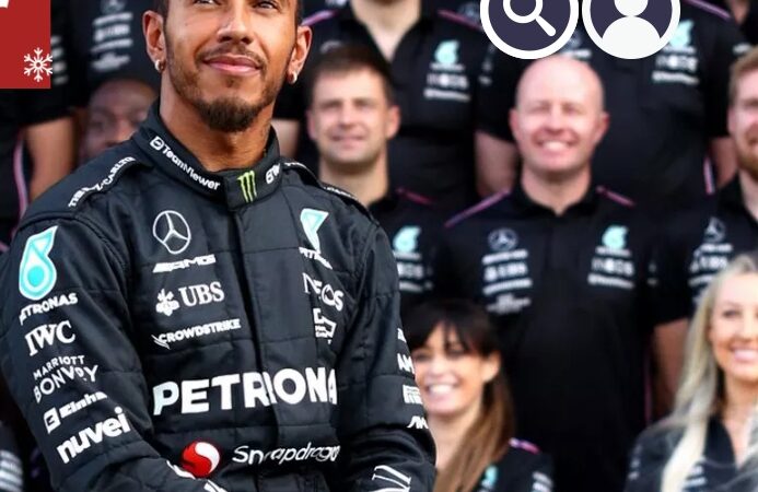 Lewis Hamilton noticed a lack of diversity in Formula 1 when he posed for Mercedes’ end-of-season photo.