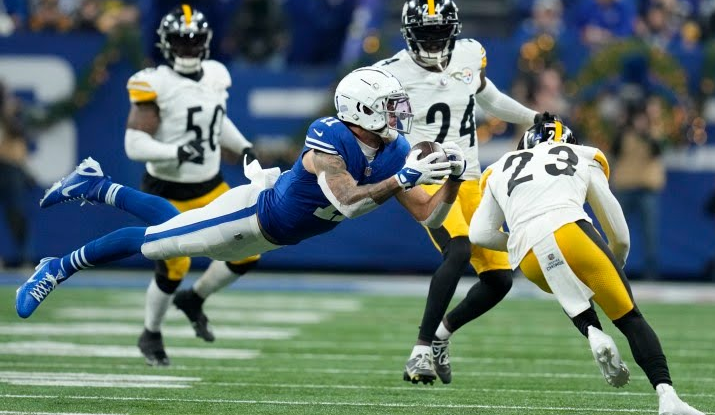 NFL shares Lions fan sign that some claim mocks Hockenson, Higbee injuries