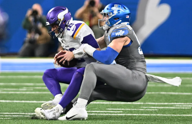 Good, bad and ugly from Vikings 30-20 loss vs. Lions  Share this article   