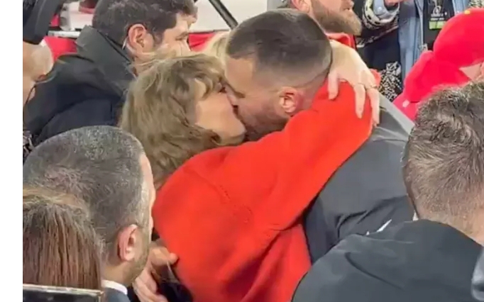 Travis Kelce Kisses Taylor Swift on the Field After He and Chiefs Clinch Spot in 2024 Super Bowl