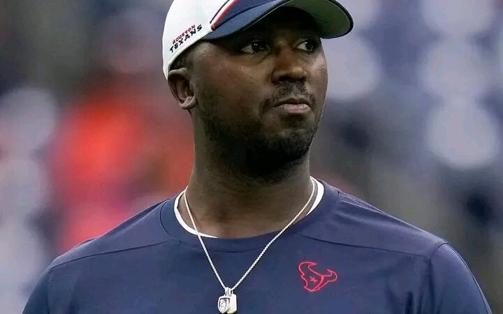 Texans QBs coach Jerrod Johnson has informed teams interested in hiring him as an OC that he plans to return to