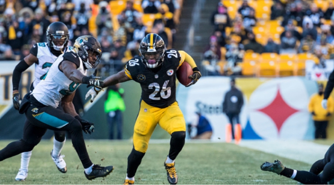 The Pittsburgh Steelers RB duo of Najee Harris and Jaylen Warren are now a force, but a former player is making an NFL return, and the team possibly will make his return.