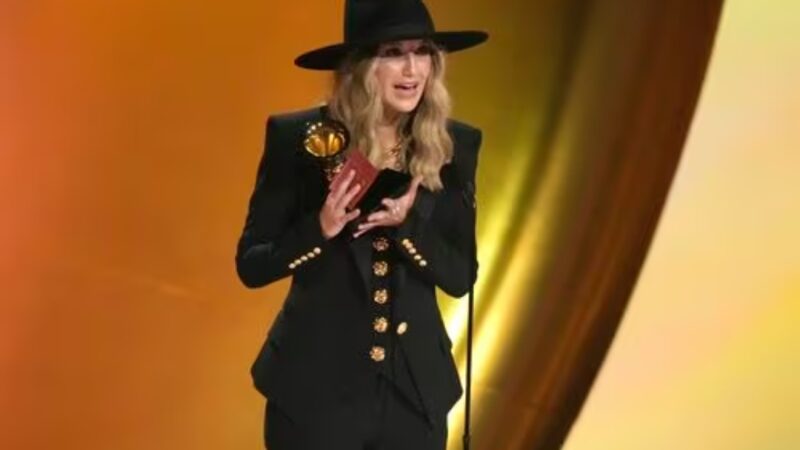 Former Steelers quarterback celebrates girlfriend’s big country music win at Grammys