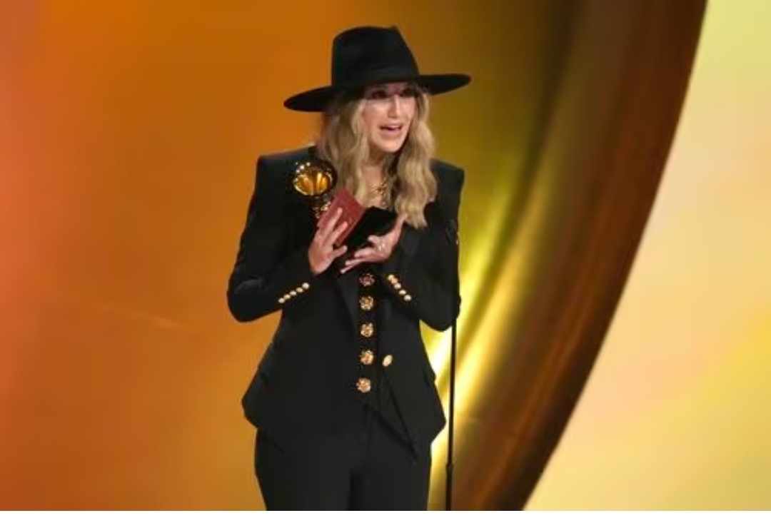 Former Steelers quarterback celebrates girlfriend’s big country music win at Grammys