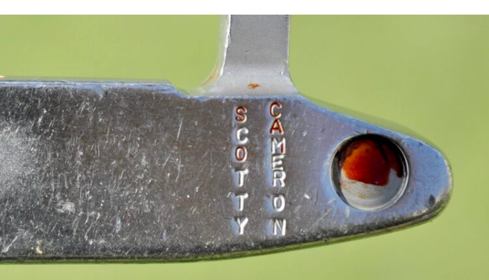 Tiger Woods’ legendary putter as you’ve never seen it before