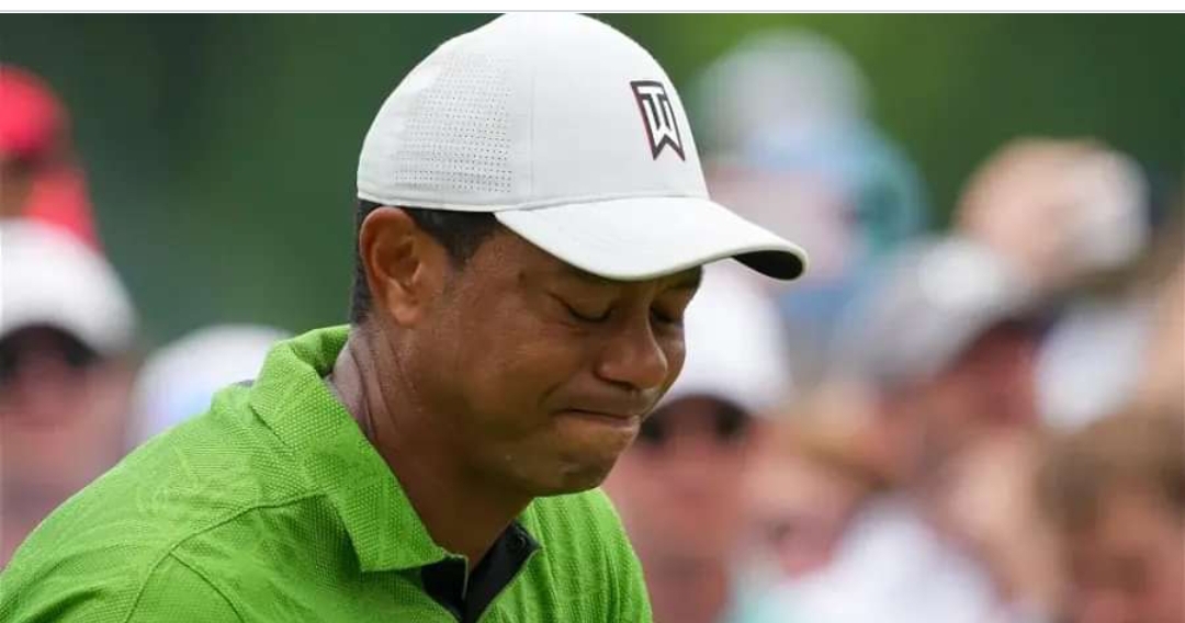 tiger woods weeps after receiving a little note…..