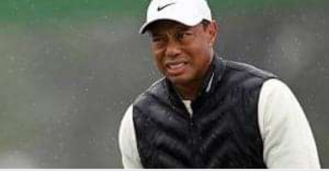 tiger woods cry, telling his children he may not be a good father always that hi is sorry