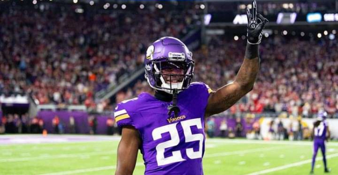 Safety Theo Jackson re-signed with Vikings.