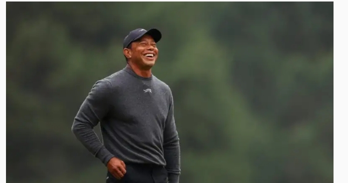 video: tiger woods throws golf to fan who yelled I’ am open at masters 2024 Masters