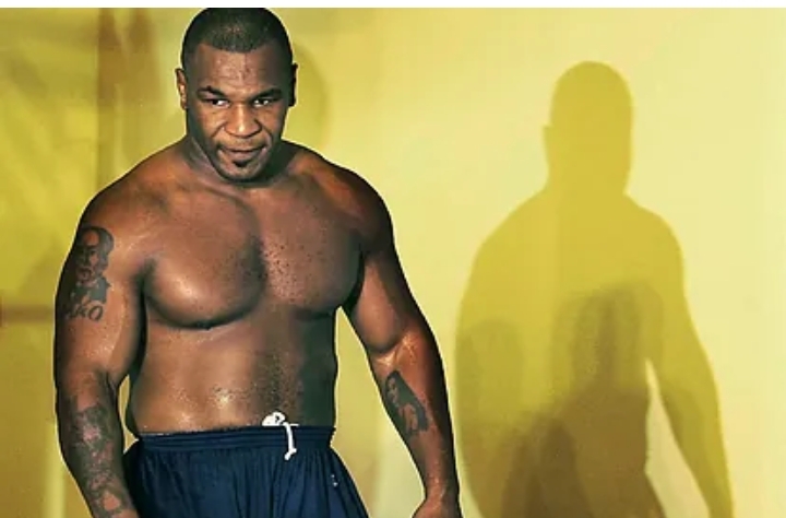 what a Disgrace: mike Tyson gets a warning from Holyfield’s destroyer that will hurt: I don’t think Mike is the same boxer he used to be