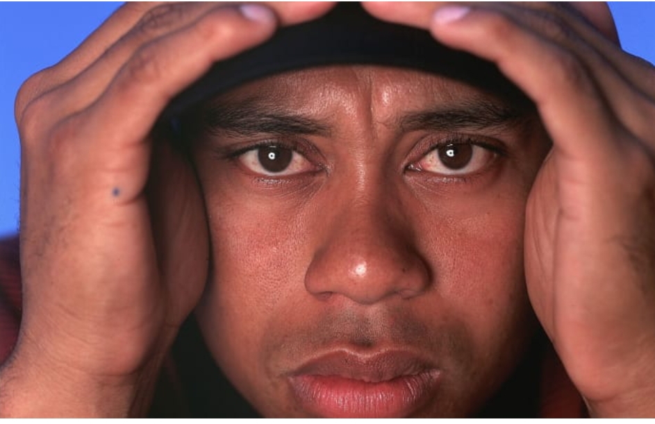 TIGER WOODS HAS PARED DOWN HIS LIFE SO THAT HE CAN FOCUS—AND HE’S DOMINATING THE……,….