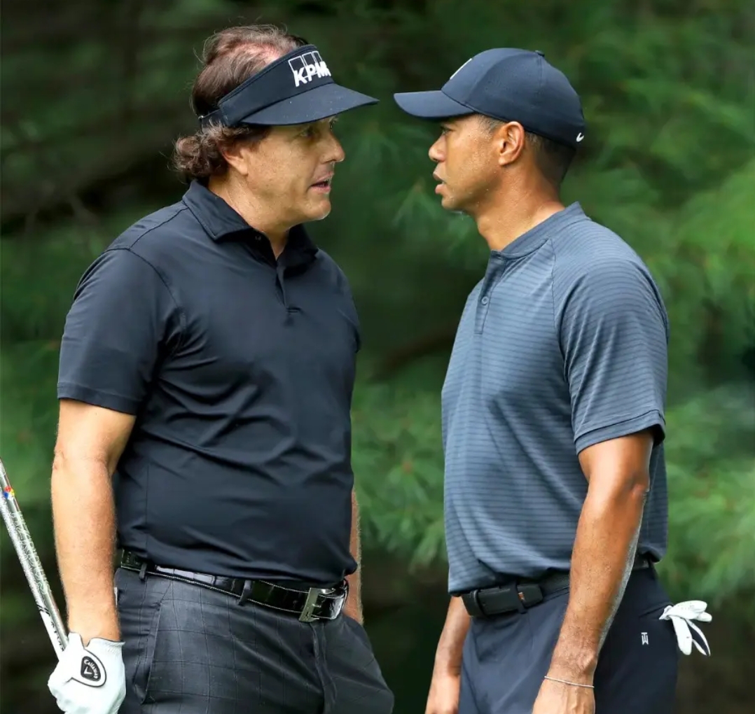 The Surprise Truth Behind Tiger Woods and Phil Mickelson’s Rivalry Exposed by Ex-teammate