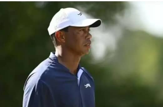 Fans react to Tiger Woods’ confusing update about his retirement.