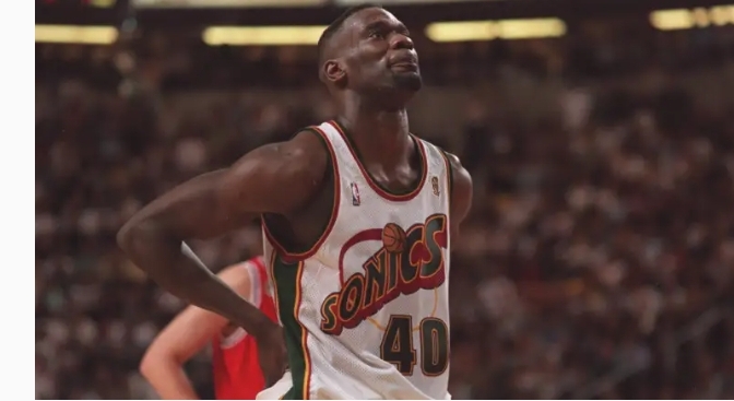 Shawn Kemp Confirms Wild & Embarrassing Larry Bird Story…