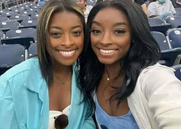 so touched that I want to celebrate his 🎂🎈. Simone Biles’ sister, Adria Biles, celebrated her birthday. The GOAT of gymnastics sent her an emotional package and brought her to tears. See details below