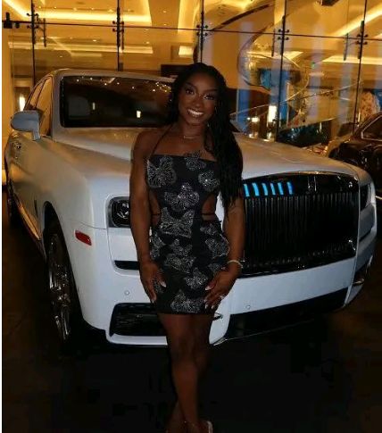 BREAKING NEWS: Congratulations to Simone Biles as she has been gifted a brand new rolls Royce 2024 model by a famous celebrity to celebrate her …