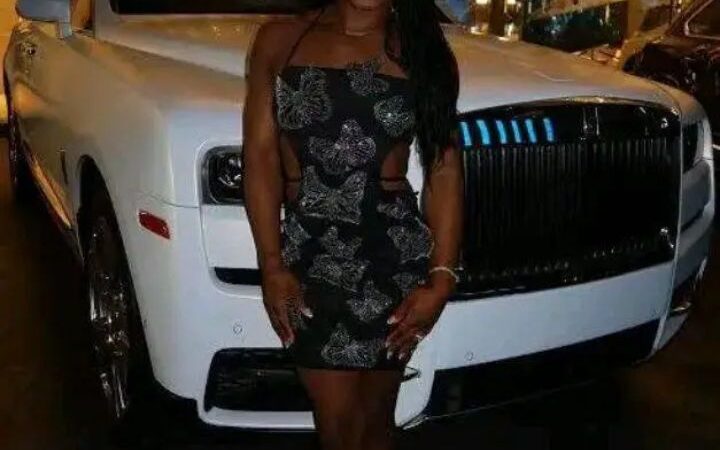 breaking news:Congratulations to Simone Biles as she has been gifted a brand new rolls Royce 2024 model by a famous celebrity to celebrate her record breaking: