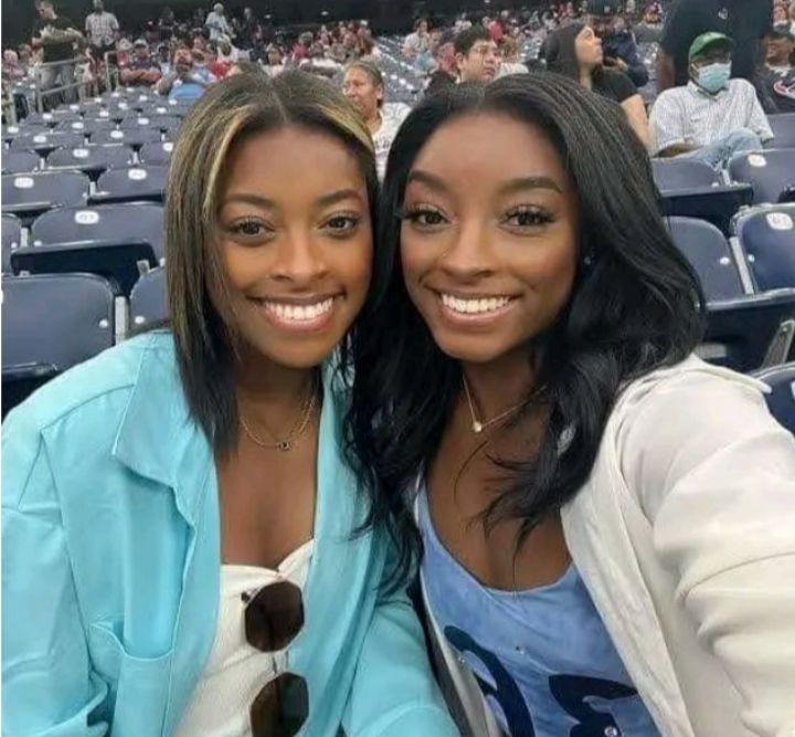 I’m so touched that I want to celebrate his birthday. Simone Biles’ sister, Adria Biles, celebrated her birthday. The GOAT of gymnastics sent her an emotional package and brought her to tears. See details below