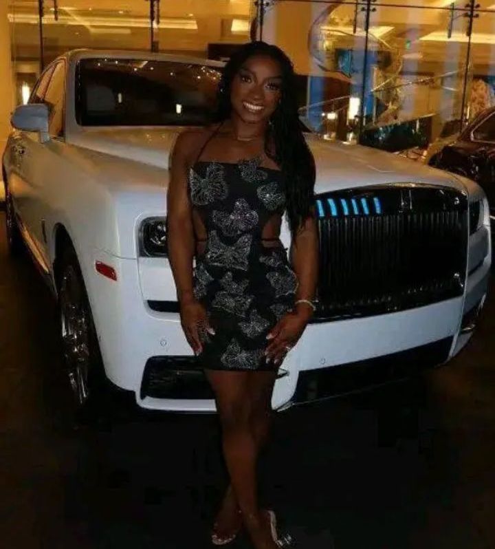 breaking:Congratulations to Simone Biles as she has been gifted a brand new rolls Royce 2024 model by a famous celebrity to celebrate her record breaking: