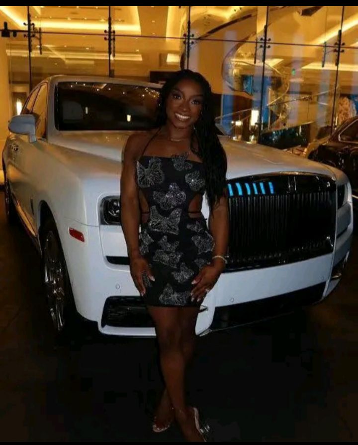 BREAKING NEWS: Congratulations ♥️ to Simone Biles as she has been gifted a brand new rolls Royce 2024 model by a famous celebrity to celebrate her .. …..see more 👇👇