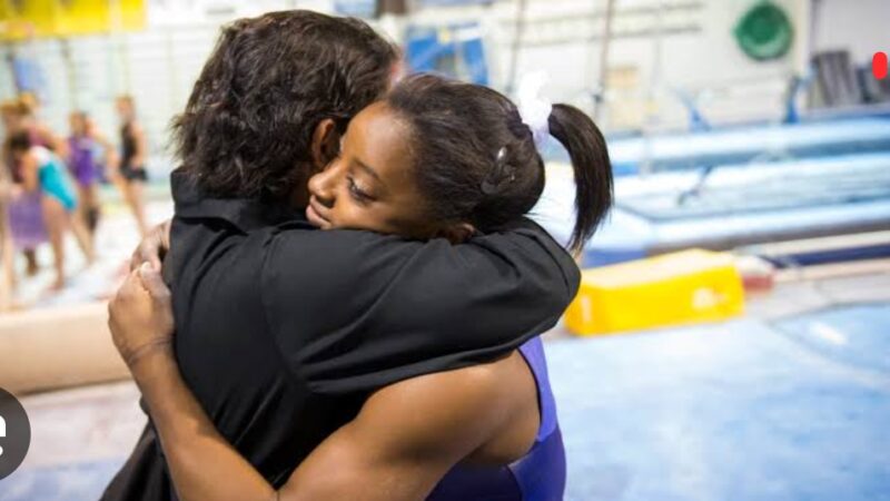 So emotional Wish her well Simone Biles sister Adria Biles celebrated her birthday the Gymnastics GOAT sent her an emotional letter 💌 that made her burst into tears full details below ⬇️ 👇