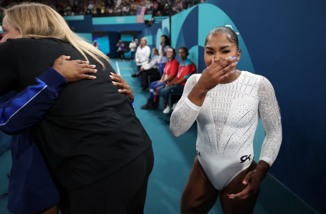 Simone Biles, Suni Lee and more blast Olympics for ‘unacceptable’ Jordan Chiles medal controversy