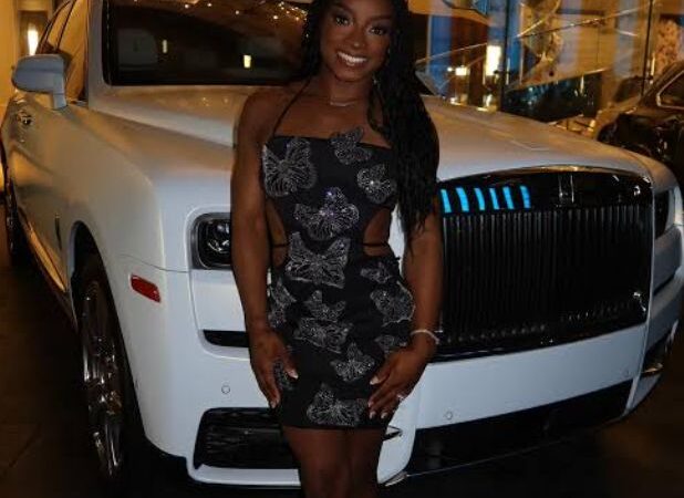 Breaking News: Simone Biles receives a brand new 2024 Rolls Royce as a tribute to her…more details below 👇 👇  BREAKING: Simone Biles receives a brand new 2024 Rolls Royce as a tribute to her record-breaking achievements  In a grand celebration of Simone Biles’ remarkable achievements in the world of gymnastics, the champion received a brand new 2024 Rolls Royce as a gift from a famous celebrity. This generous gesture not only highlights Biles’ incredible record-breaking achievements, but also the admiration she commands in a variety of fields.  Simone Biles, whose name has become synonymous with gymnastics excellence, recently made headlines for her remarkable performance at the World Gymnastics Championships. His unrivaled talent and his dedication to sports have forced him to establish new records, further strengthening his status of one of the greatest gymnasts of all time. His achievements have inspired countless fans and athletes from around the world. To celebrate his groundbreaking success, the famous celebrity decided to gift Biles a symbol of luxury and prestige, a 2024 Rolls-Royce. The Rolls-Royce brand is known for its exceptional craftsmanship and luxury, making it a fitting tribute to Biles’ extraordinary achievement. The gesture not only reflects the celebrity’s admiration, but also celebrates the hard work and perseverance that have defined Biles’ career.  This luxurious gift is a testament to the impact of Biles’ accomplishments, marking a significant milestone in her life and career. It highlights the intersection of sporting excellence and high-level recognition, demonstrating how monumental success can resonate far beyond the sporting arena.  As Simone Biles continues to push the boundaries of gymnastics and inspire future generations, this Rolls-Royce stands as a powerful symbol of her unrivaled success and the respect she has earned in the worlds of entertainment and sport. Congratulations to Simone Biles on this well-deserved recognition and for continuing to set the standard of excellence in gymnastics.