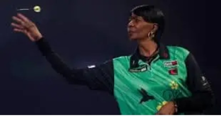 I’m not playing a man in a women’s event!’ Female darts star Deta Hedman refuses to face transgender player and forfeits tournament 🏟️